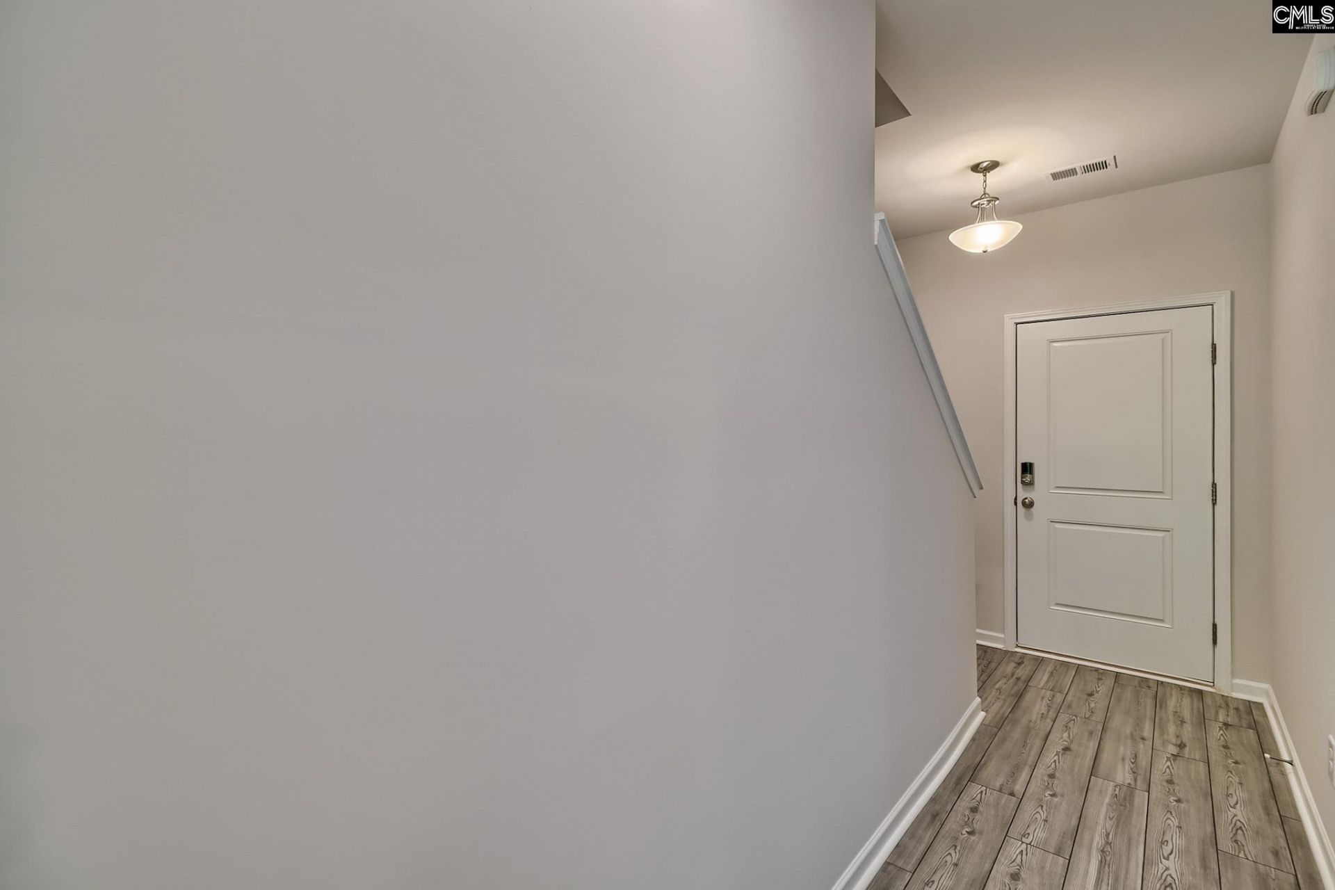 766 Samantha Street Photo 5