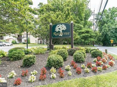 1704 RAINTREE LANE, MALVERN, PA 19355