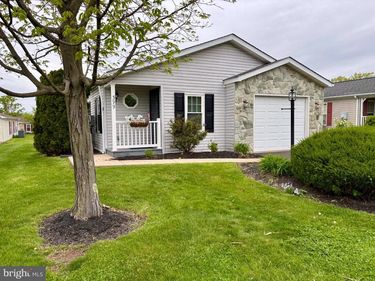 399 SPRING MEADOW CIRCLE CIRCLE, NEW HOPE, PA 18938