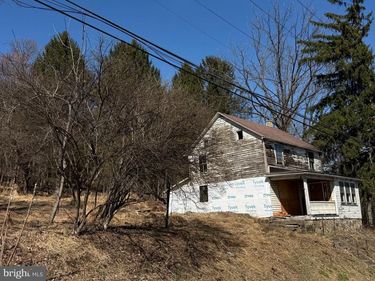 1229 SEIDERSVILLE ROAD, BETHLEHEM, PA 18015