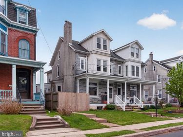 32 E FRANKLIN STREET, TOPTON, PA 19562