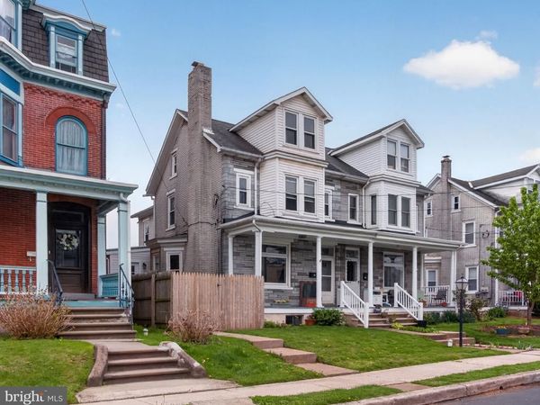 32 E FRANKLIN STREET, TOPTON, PA 19562