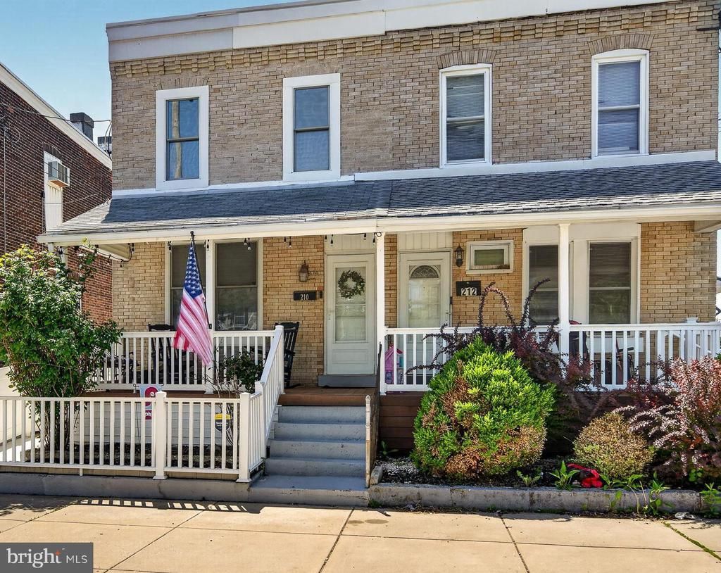 210 MARKET STREET , MARCUS HOOK, PA 19061