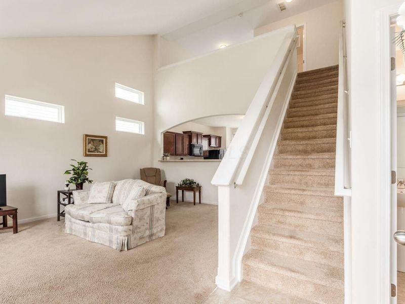 5855 Buckhannon Street, Dublin, OH 43016 Photo 2