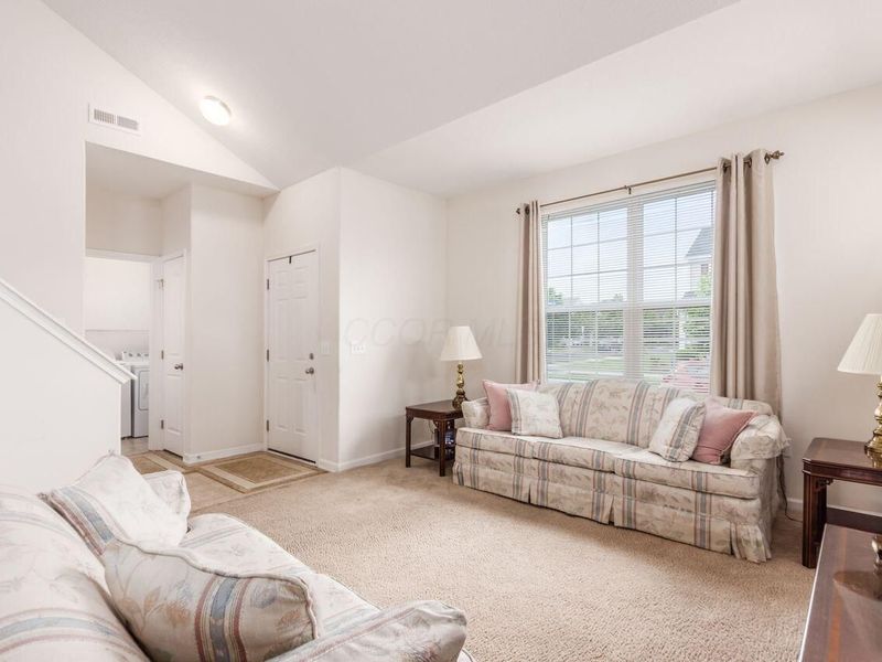 5855 Buckhannon Street, Dublin, OH 43016 Photo 7