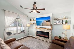 1125 Ole Oak Drive photo 4