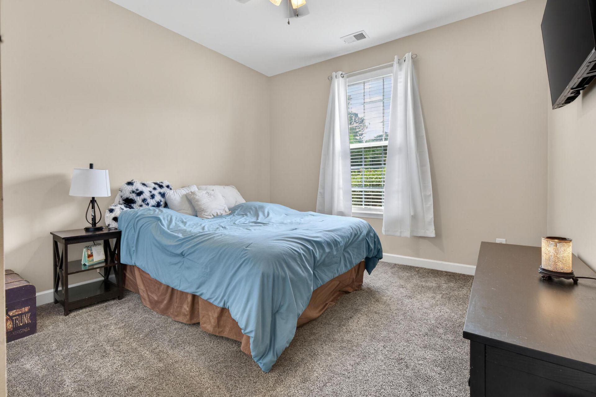 154 Red Leaf Boulevard Photo 13
