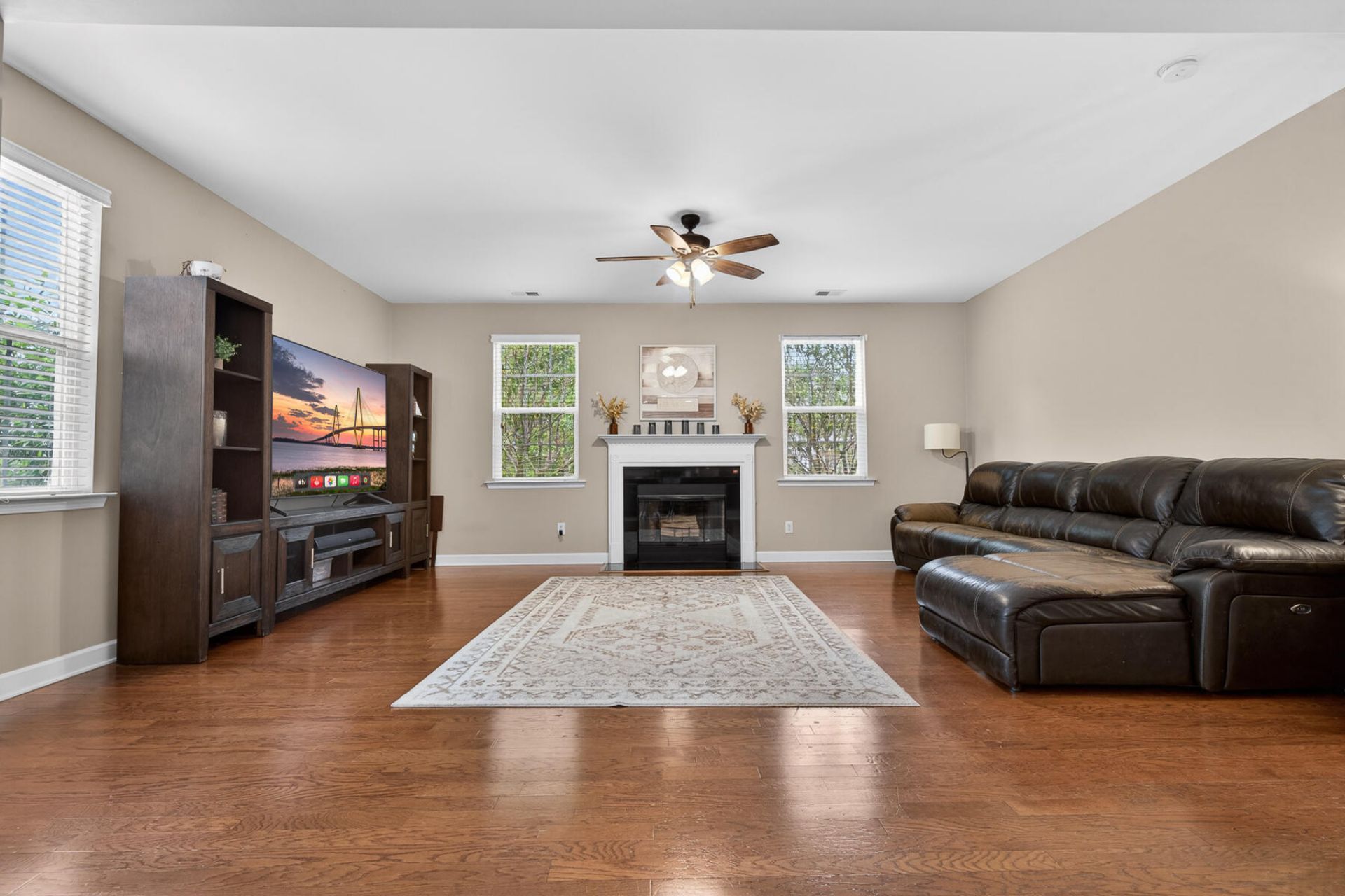 154 Red Leaf Boulevard Photo 24