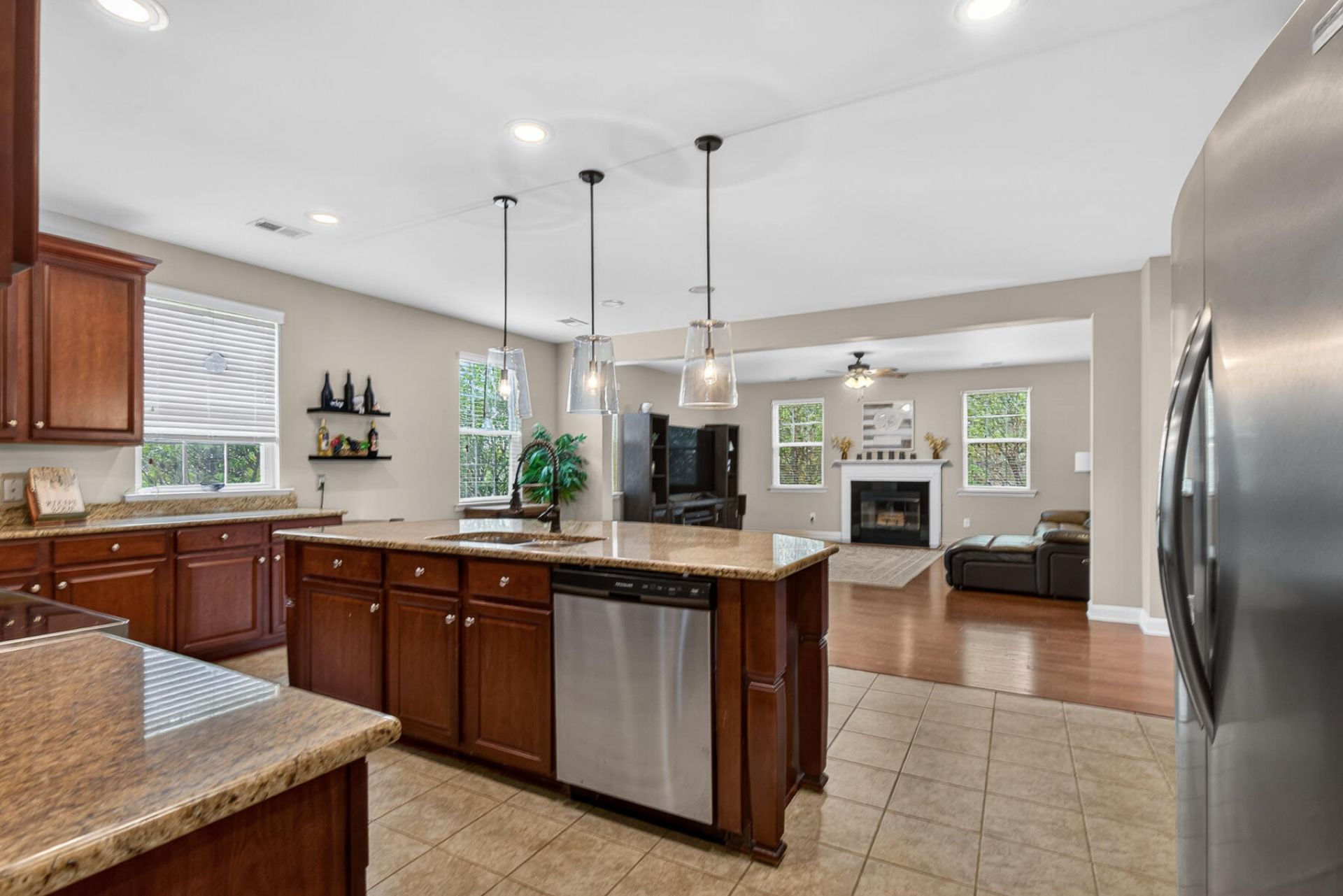 154 Red Leaf Boulevard Photo 34