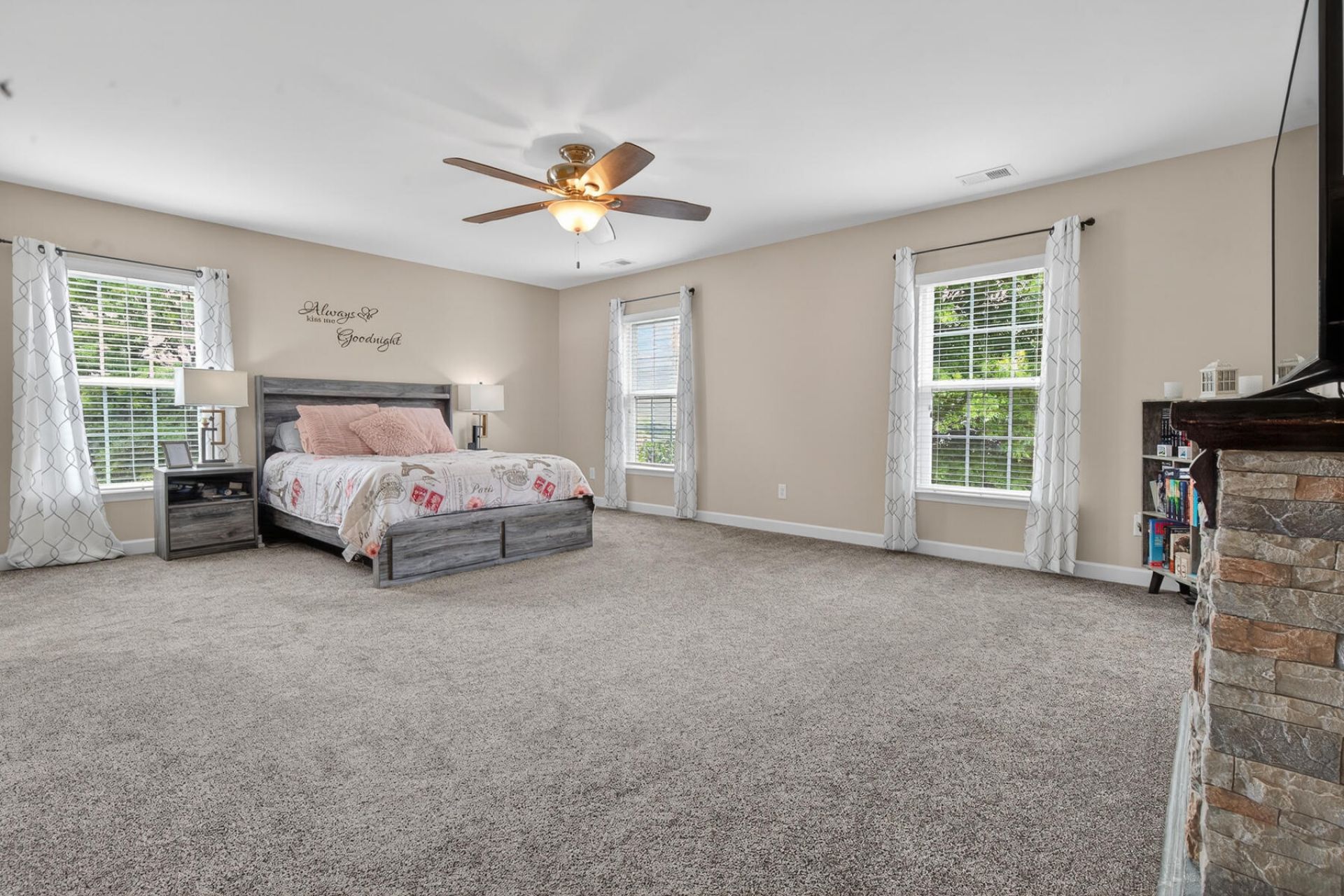 154 Red Leaf Boulevard Photo 49