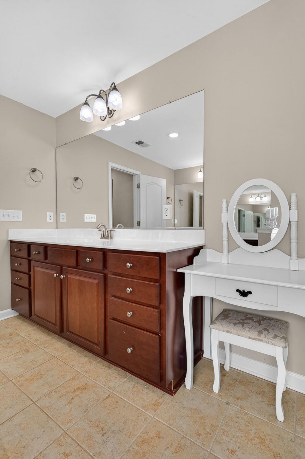 154 Red Leaf Boulevard Photo 58