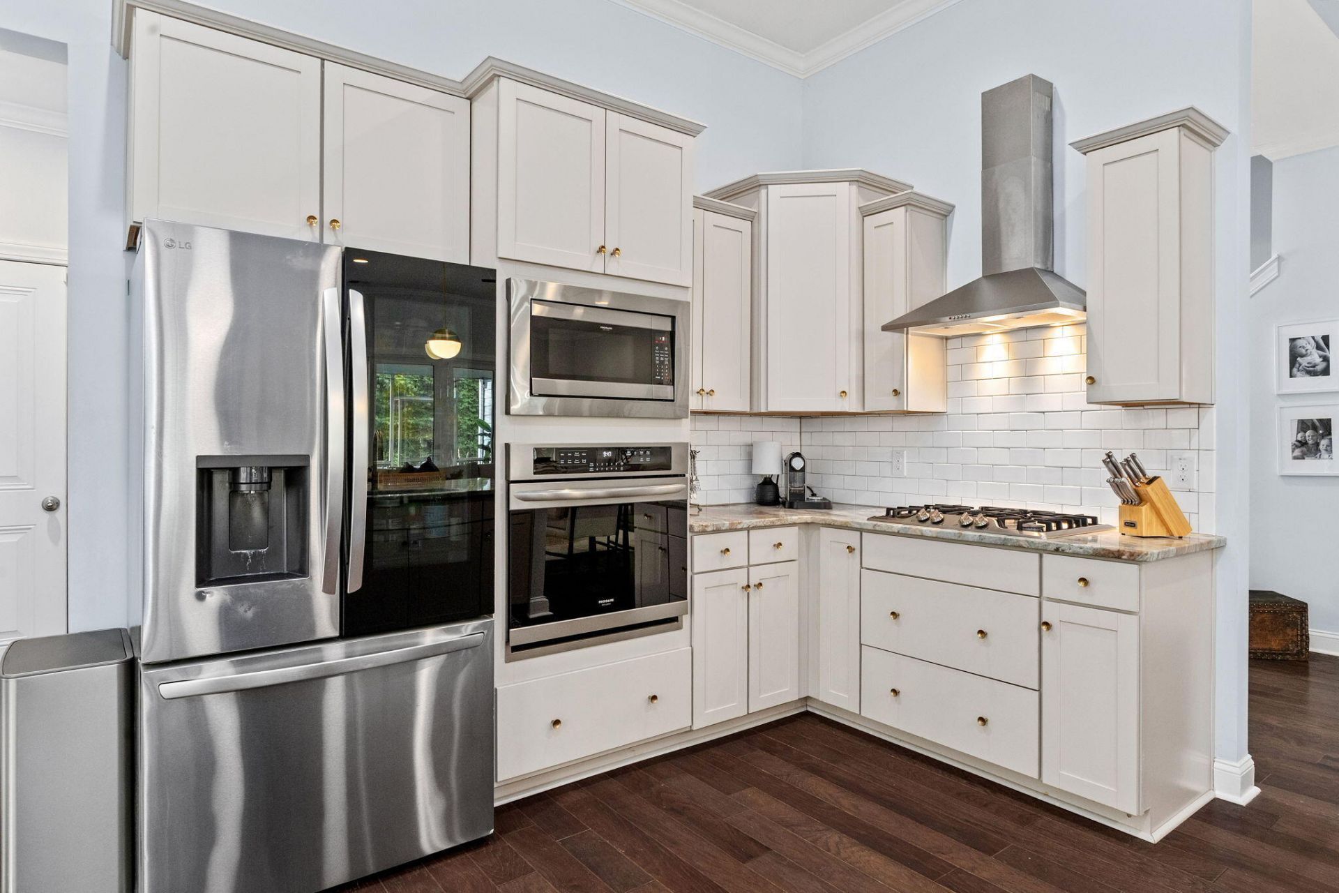 2049 Syreford Court Photo 14