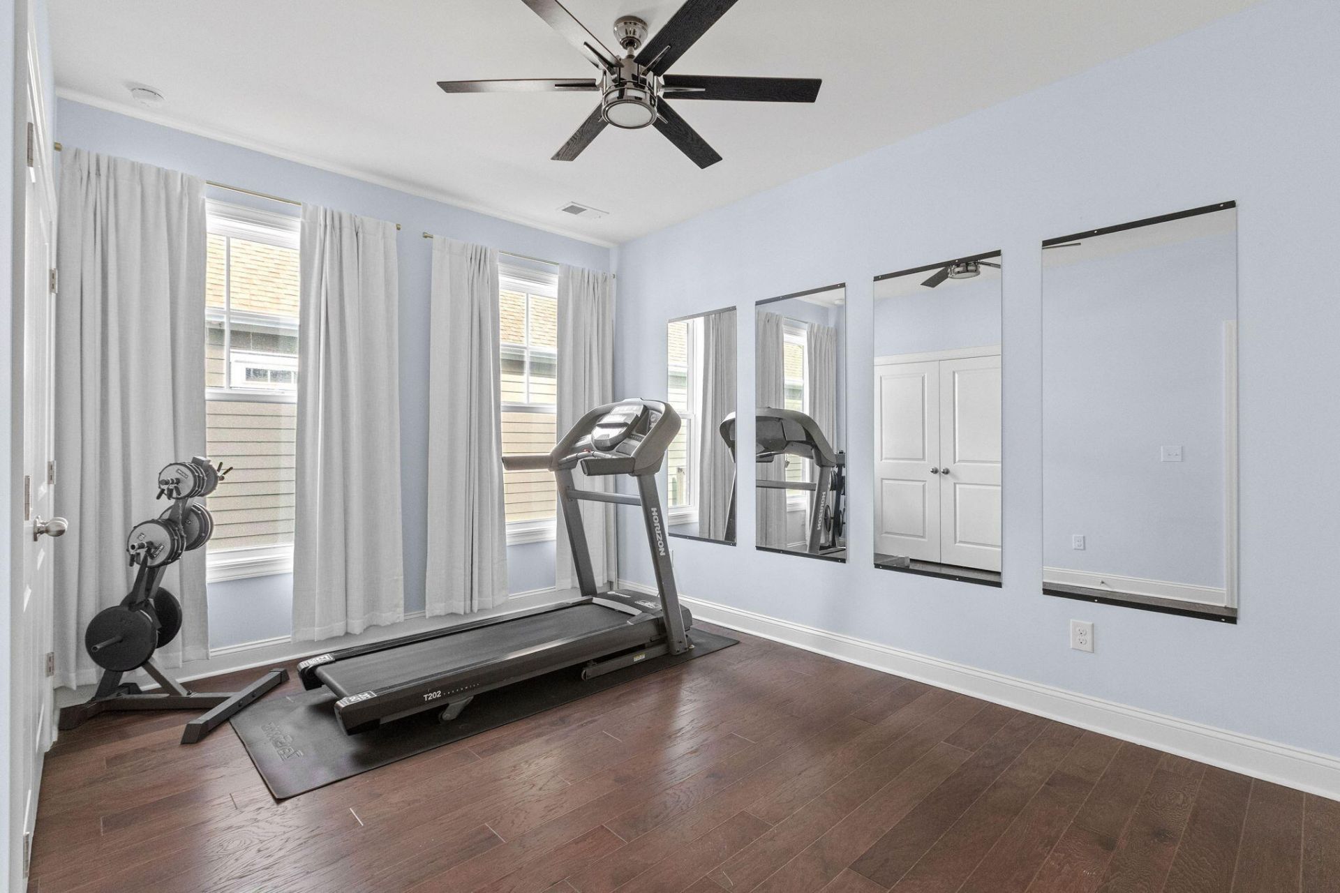 2049 Syreford Court Photo 36