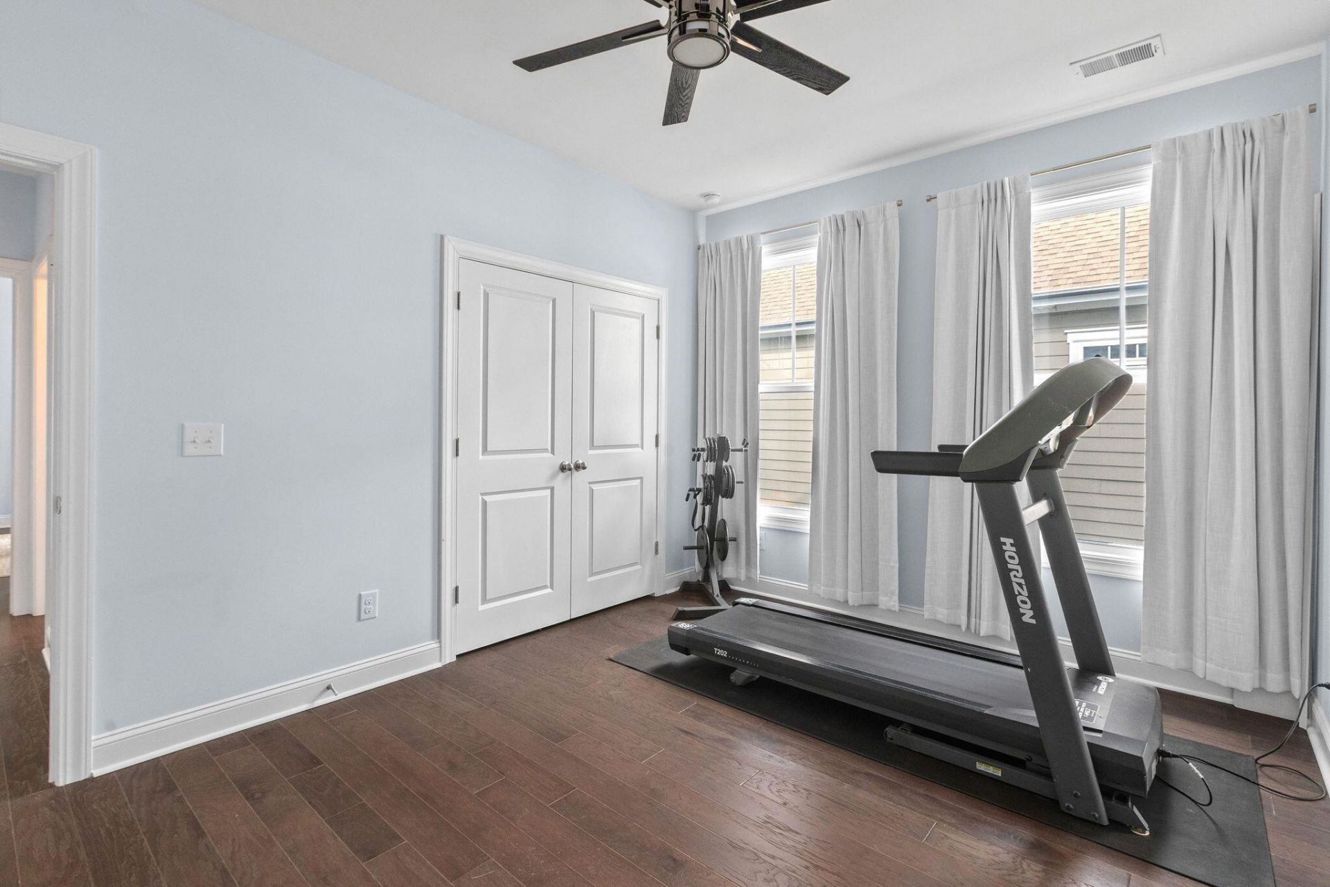 2049 Syreford Court Photo 38
