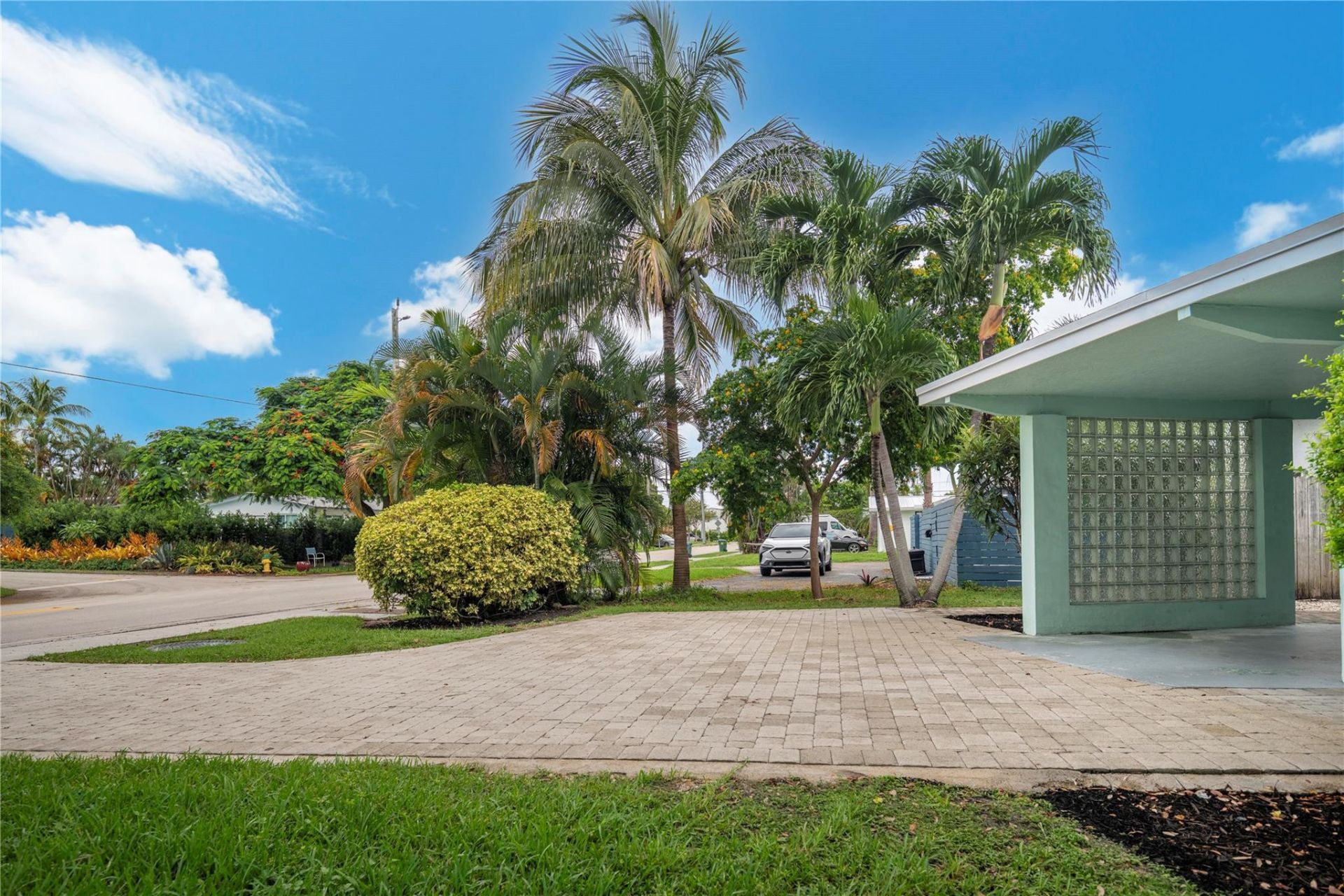 3680 NE 16th Avenue, Oakland Park, FL 33334 Photo
