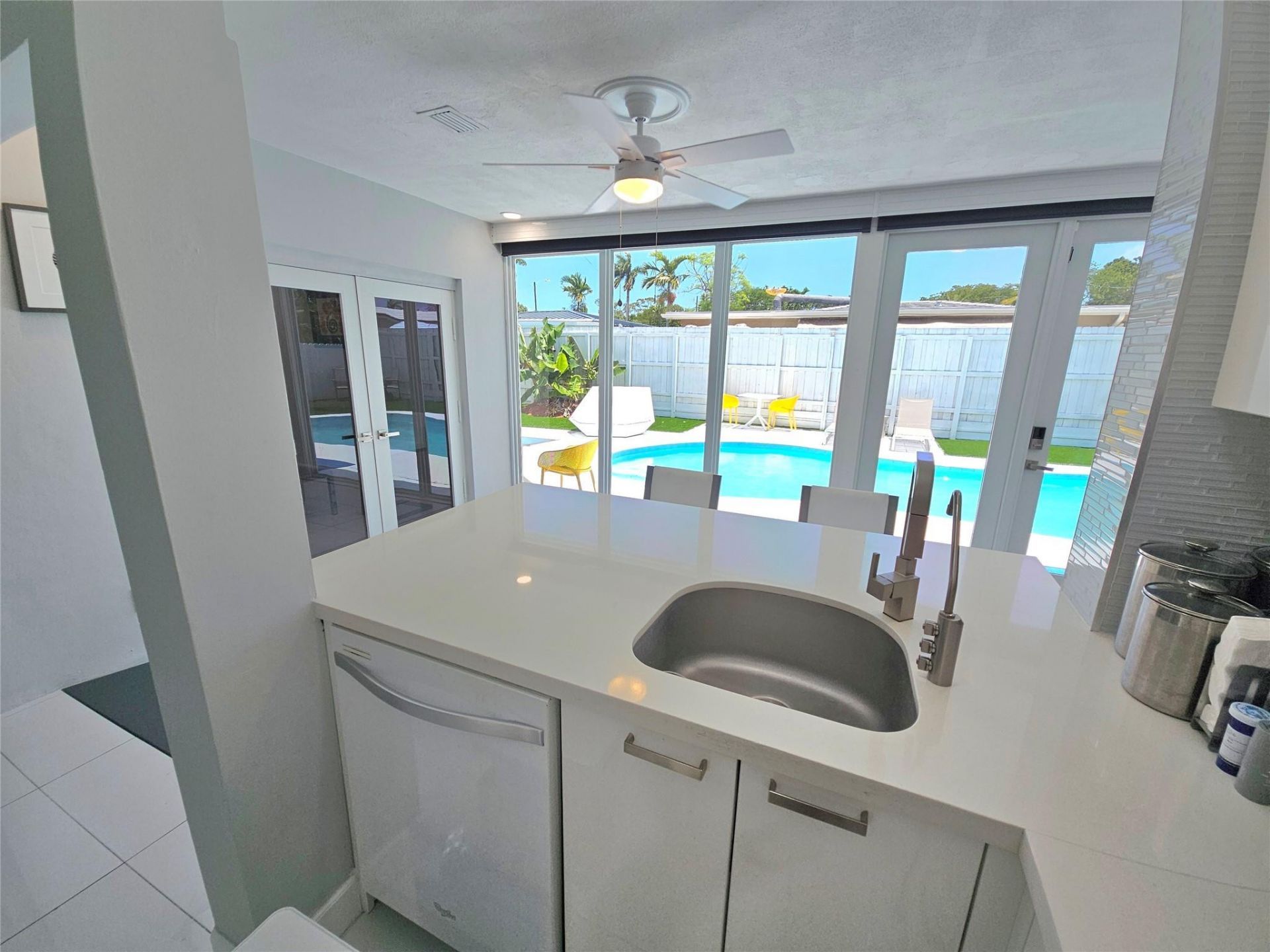 3680 NE 16th Avenue, Oakland Park, FL 33334 Photo