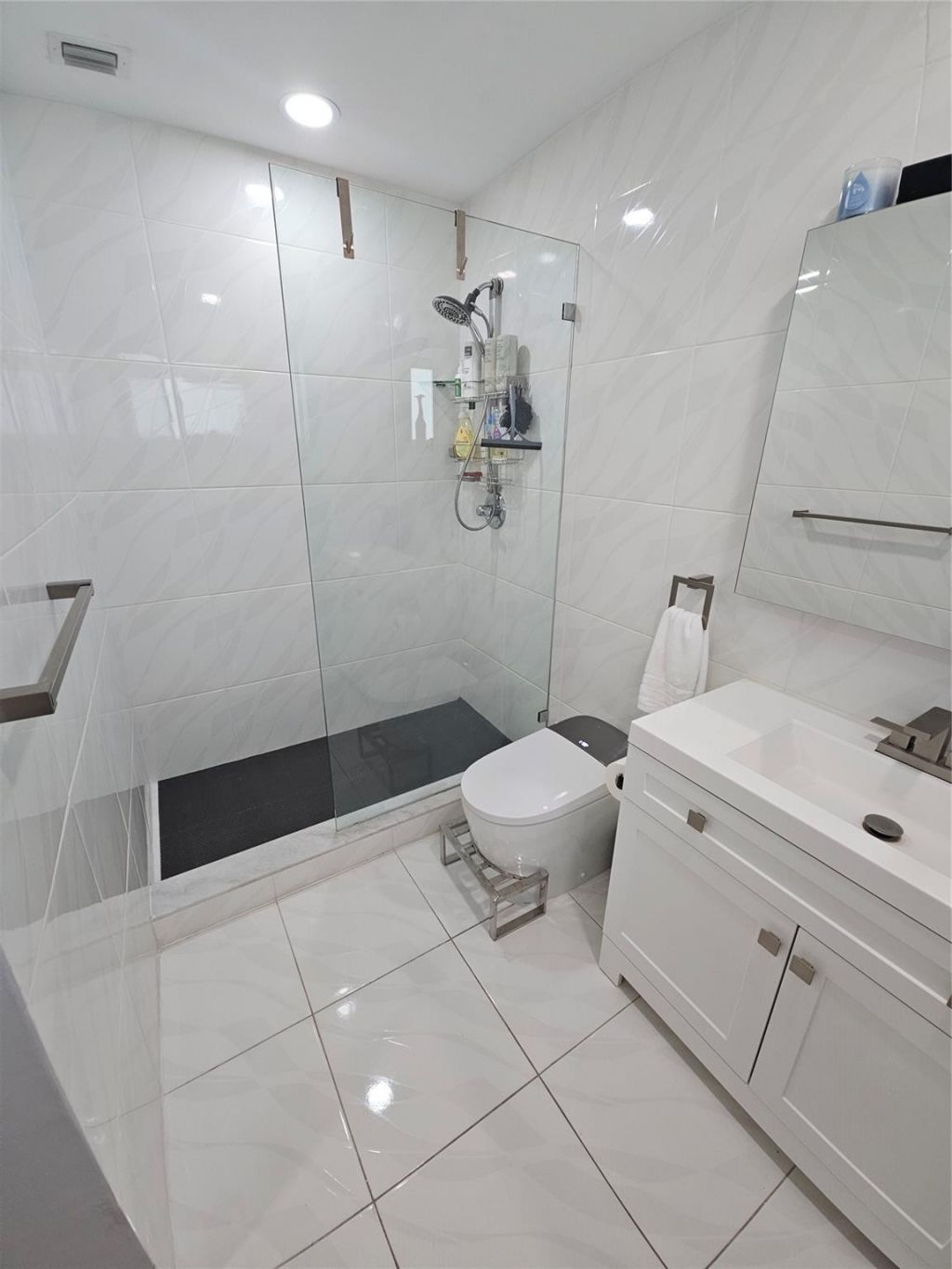 3680 NE 16th Avenue, Oakland Park, FL 33334 Photo