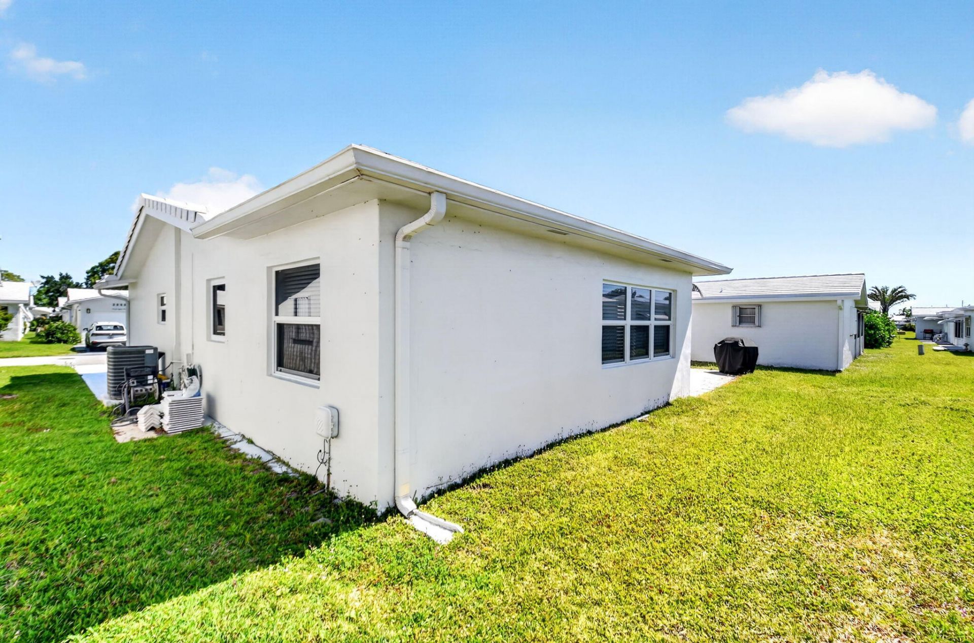 2088 SW 13th Terrace, Boynton Beach, FL 33426 Photo