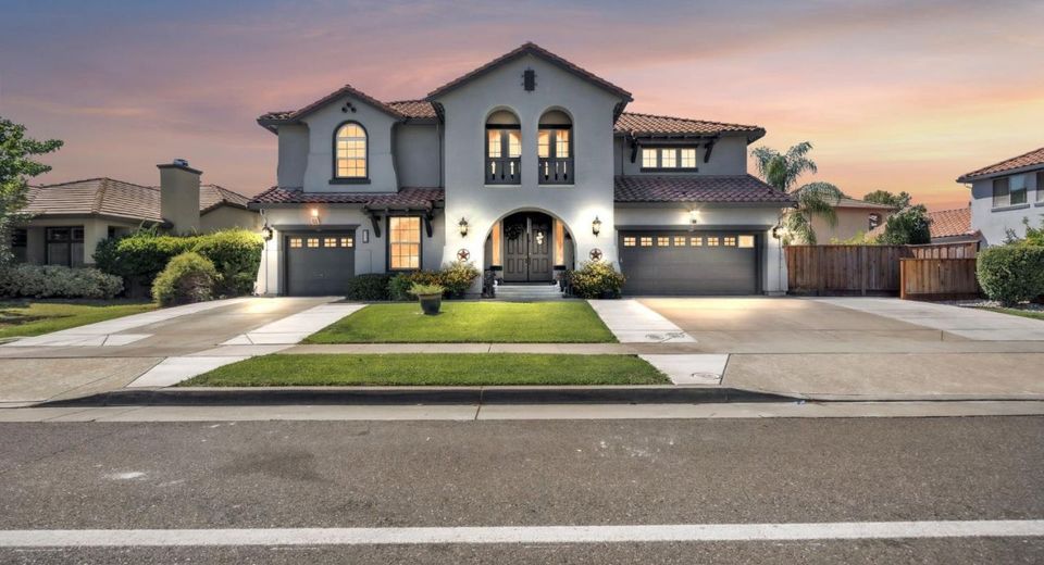9601 Mainline Dr, Elk Grove, CA 95624 Photo