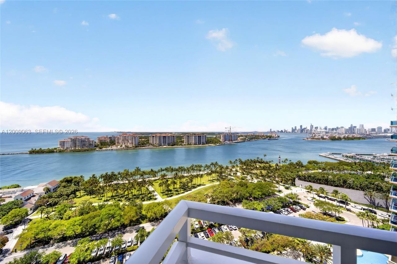 400 S Pointe Dr , Unit 2009, Miami Beach, FL 33139 Photo