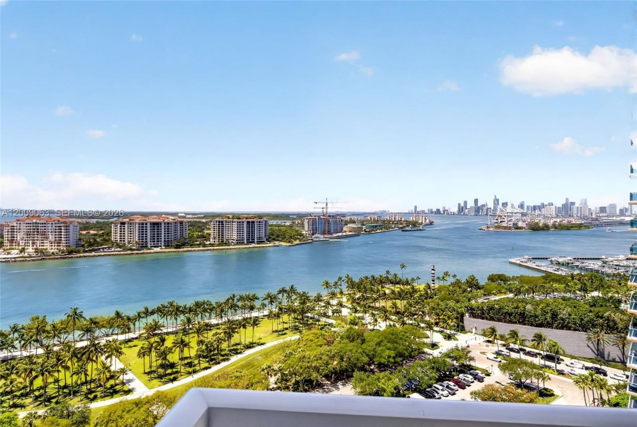 400 S Pointe Dr , Unit 2009, Miami Beach, FL 33139 Photo