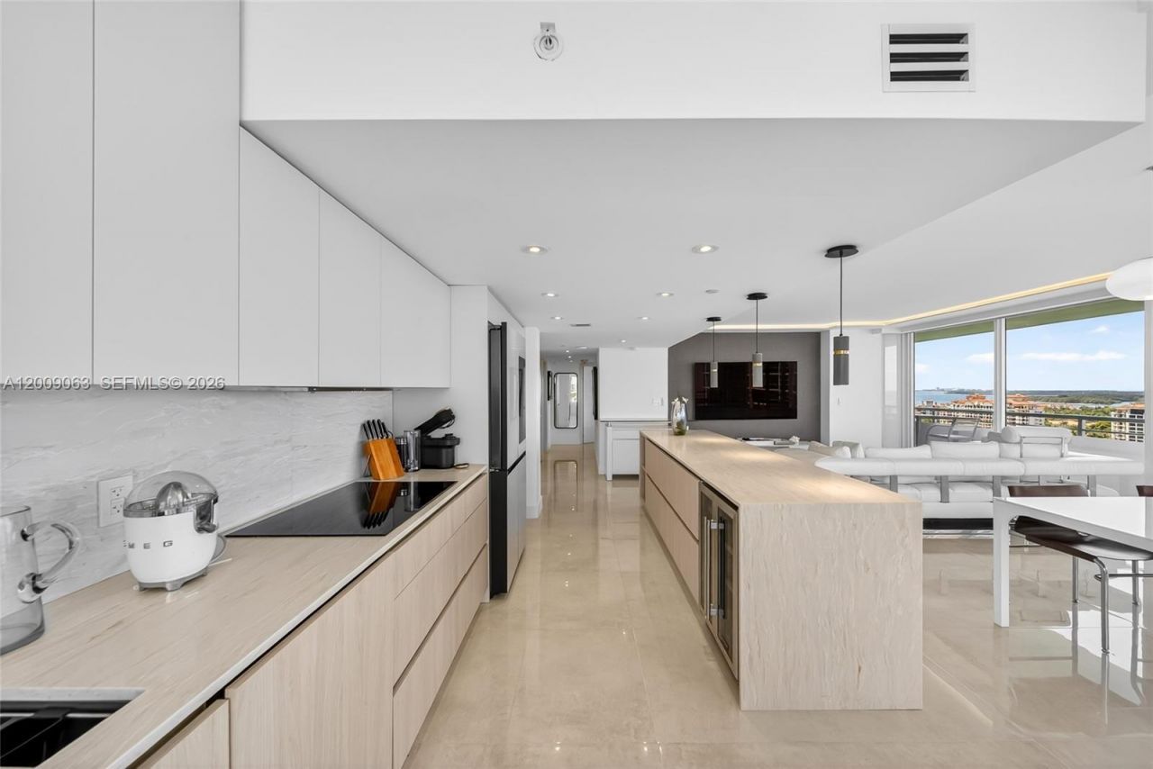 400 S Pointe Dr , Unit 2009, Miami Beach, FL 33139 Photo
