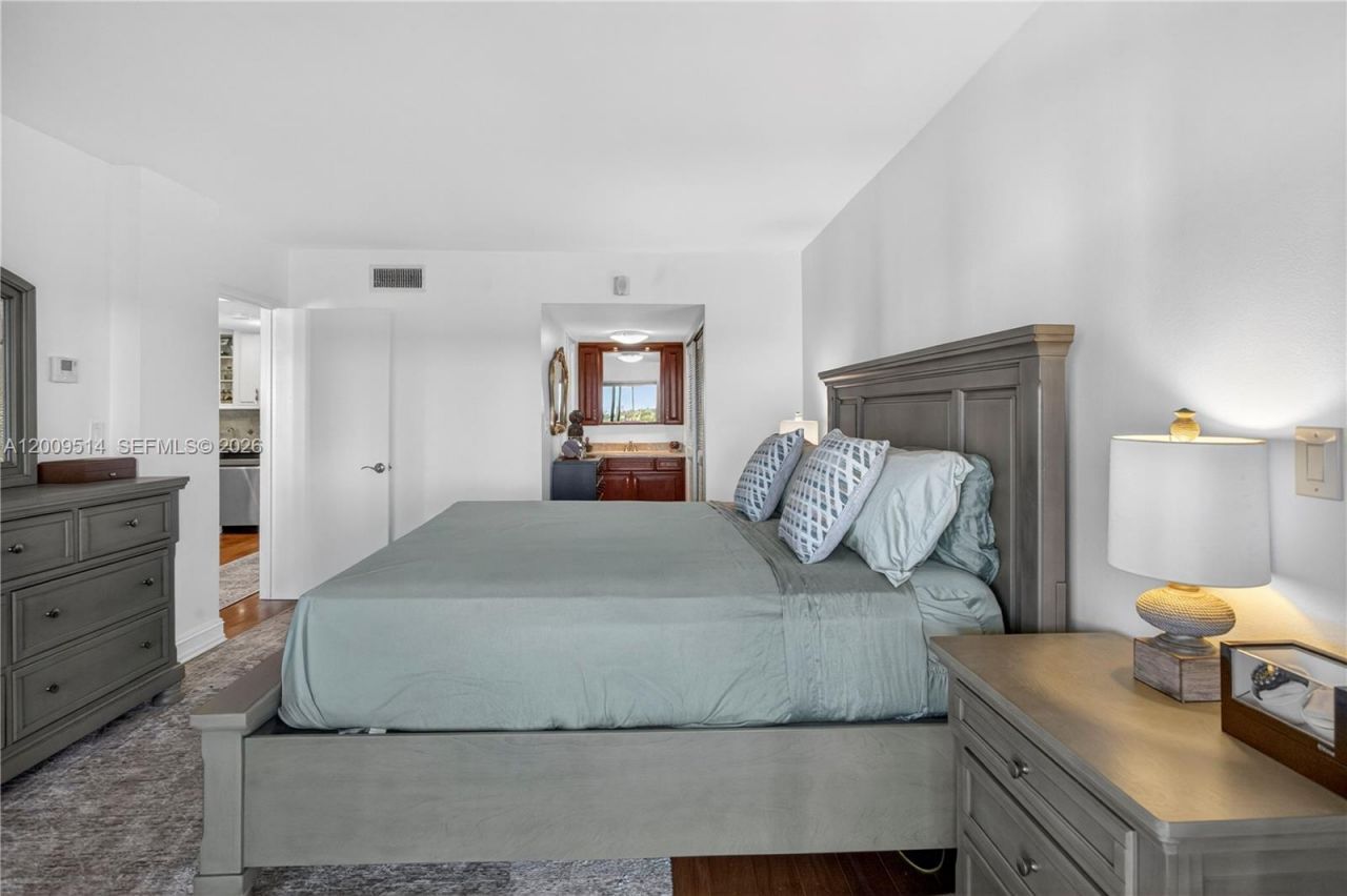 1839 Middle River Dr , Unit 501, Fort Lauderdale, FL 33305 Photo