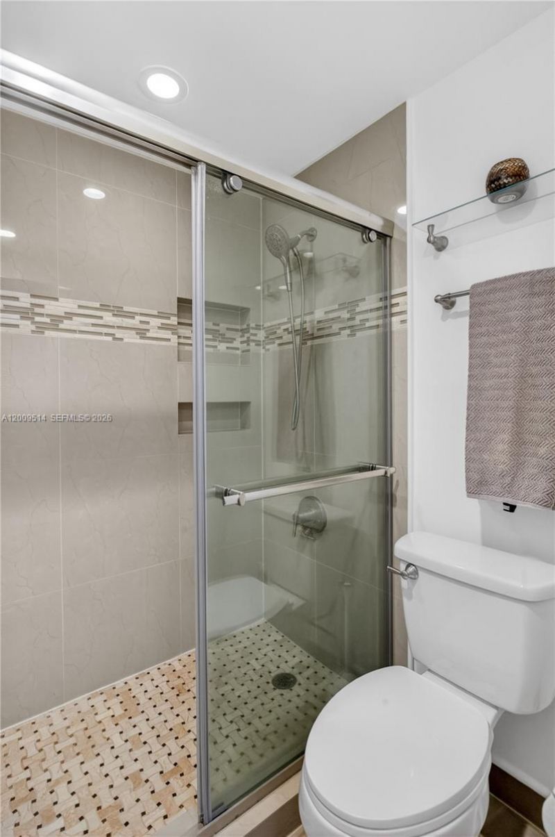 1839 Middle River Dr , Unit 501, Fort Lauderdale, FL 33305 Photo