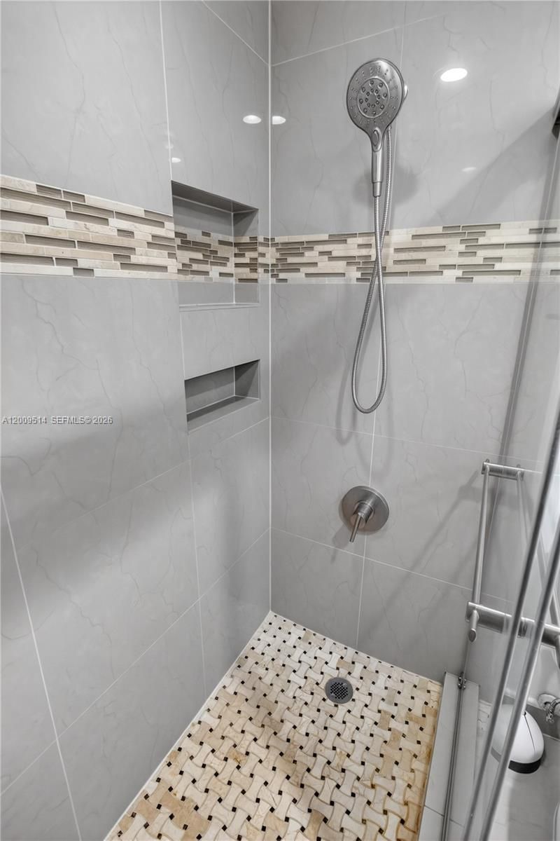 1839 Middle River Dr , Unit 501, Fort Lauderdale, FL 33305 Photo