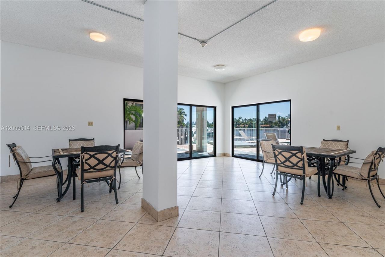 1839 Middle River Dr , Unit 501, Fort Lauderdale, FL 33305 Photo