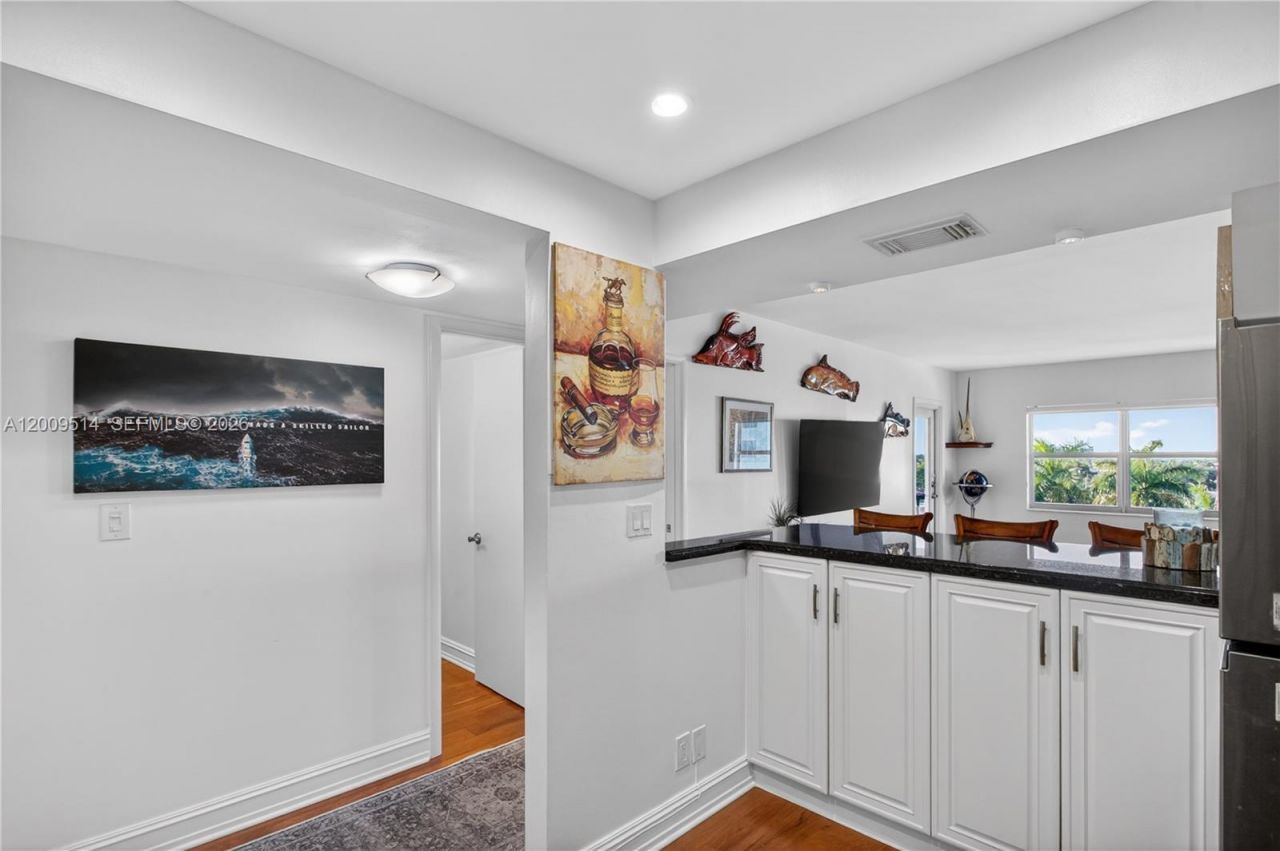 1839 Middle River Dr , Unit 501, Fort Lauderdale, FL 33305 Photo