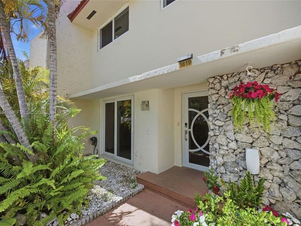 3819 NE 170th St , Unit B-1, North Miami Beach, FL 33160