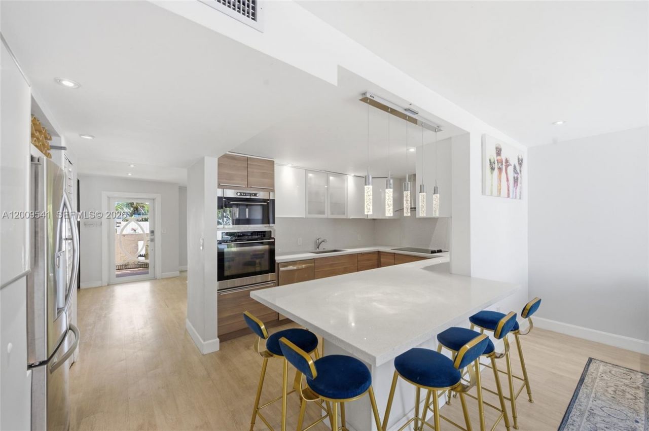 3819 170th St, Unit B-1, North Miami Beach, FL 33160 Photo