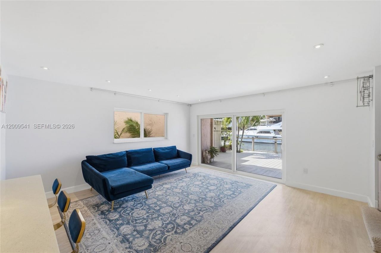 3819 170th St, Unit B-1, North Miami Beach, FL 33160 Photo