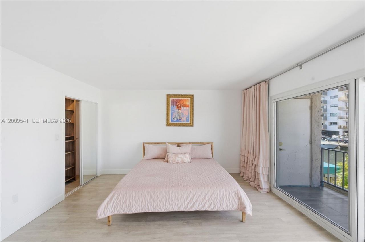 3819 170th St, Unit B-1, North Miami Beach, FL 33160 Photo