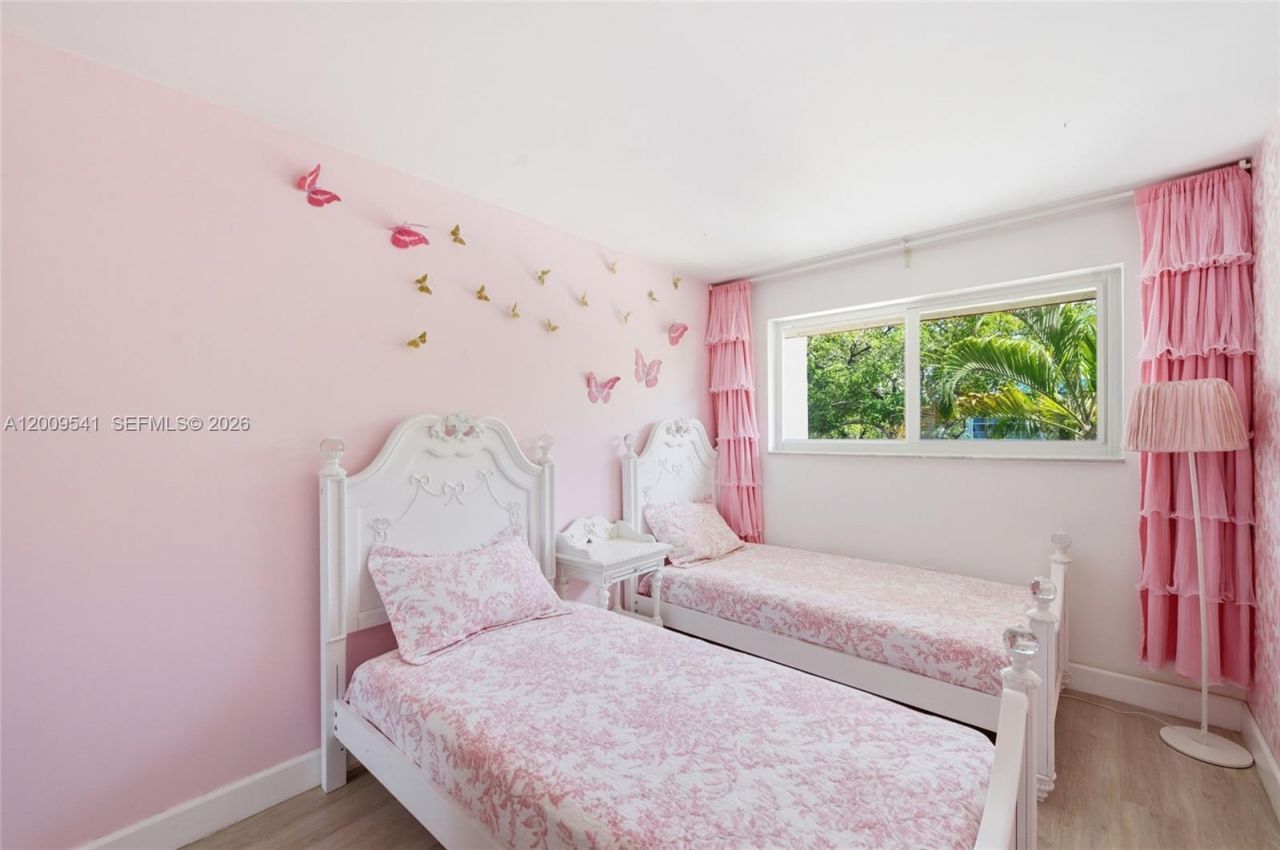 3819 170th St, Unit B-1, North Miami Beach, FL 33160 Photo