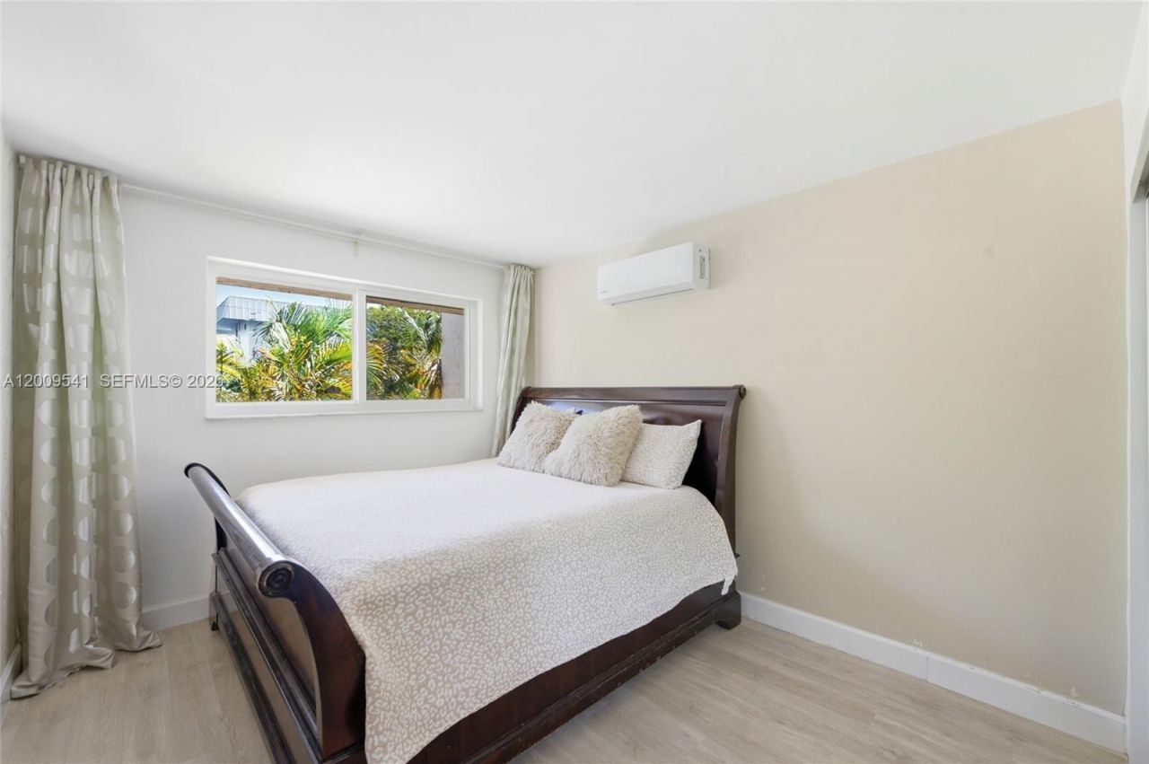 3819 170th St, Unit B-1, North Miami Beach, FL 33160 Photo