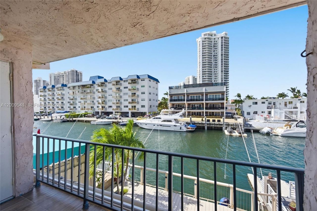 3819 170th St, Unit B-1, North Miami Beach, FL 33160 Photo