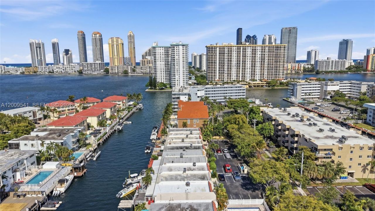 3819 170th St, Unit B-1, North Miami Beach, FL 33160 Photo