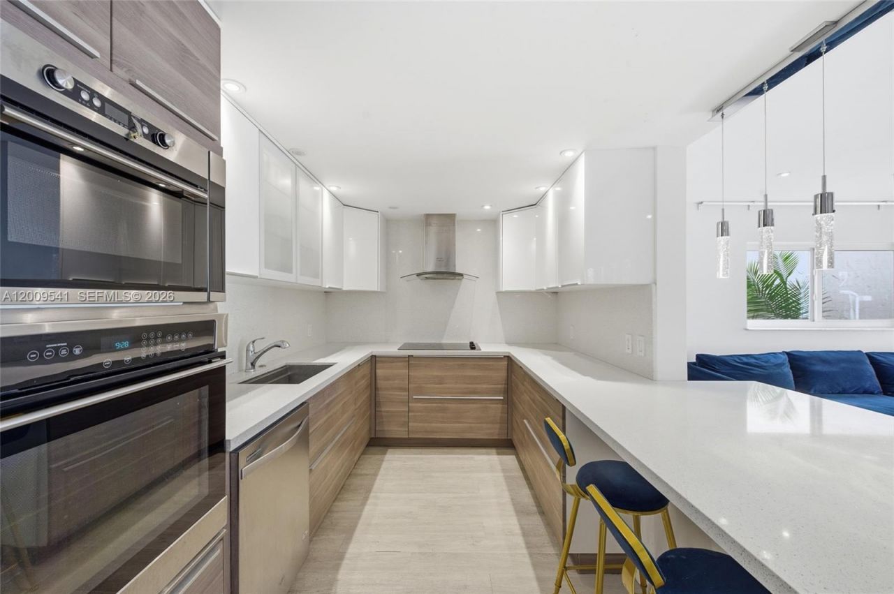 3819 170th St, Unit B-1, North Miami Beach, FL 33160 Photo
