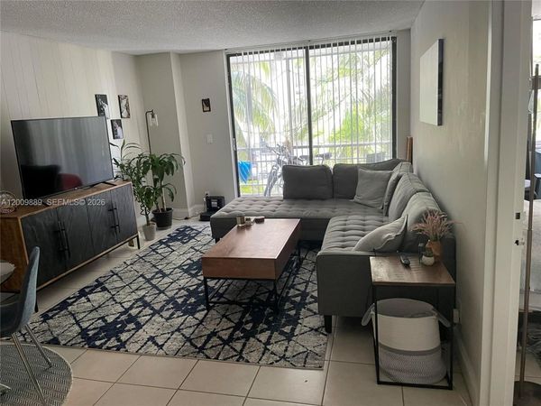 2935 NE 163rd St , Unit 3R, North Miami Beach, FL 33160