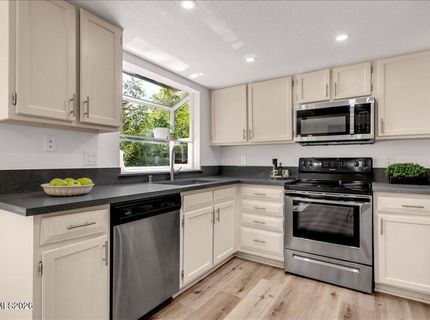 2750 Pajaro Place, Reno, NV 89502 Photo