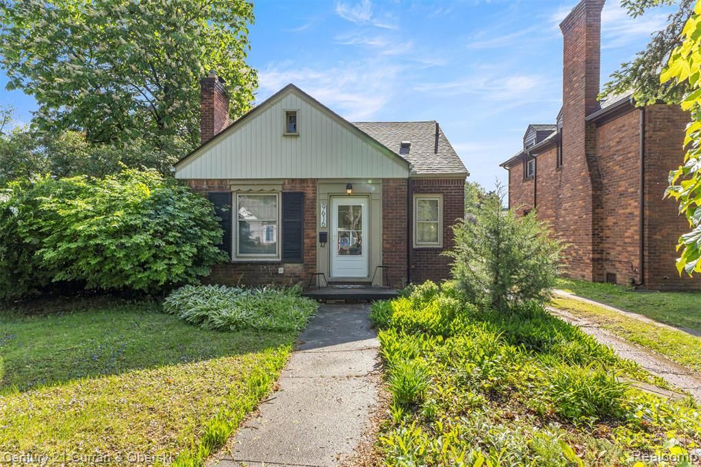 9616 Auburndale Street, Livonia, MI 48150 Main Photo