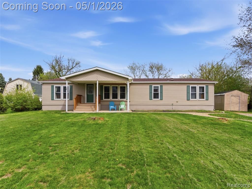 616 N Blacks Corners Road, Imlay City, MI 48444 Main Photo