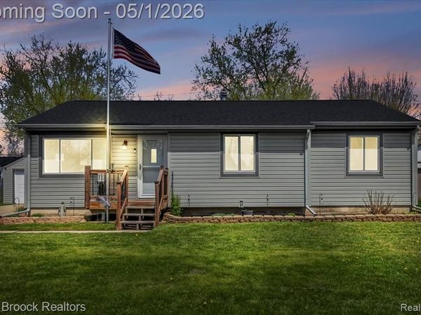 1165 Annjo Street, Walled Lake, MI 48390