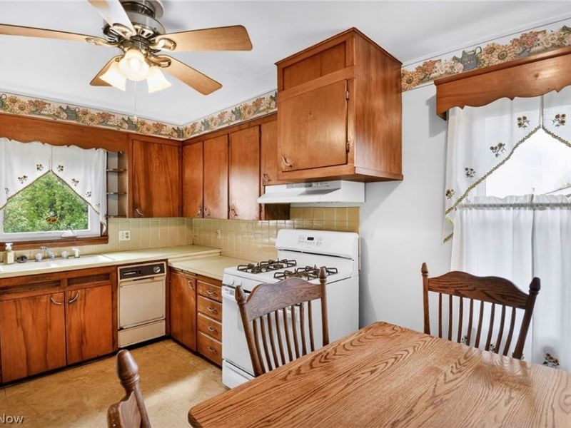 1389 Eastview Drive, Salem, OH 44460 Photo 10