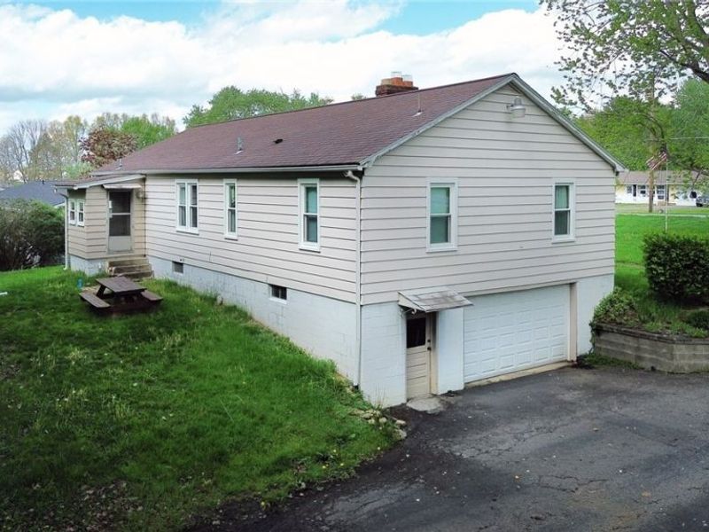 1389 Eastview Drive, Salem, OH 44460 Photo 3