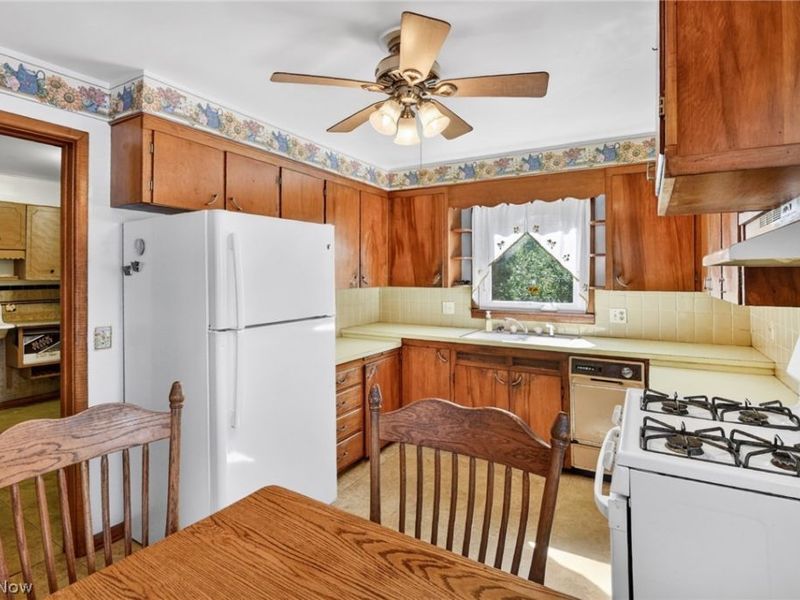 1389 Eastview Drive, Salem, OH 44460 Photo 9