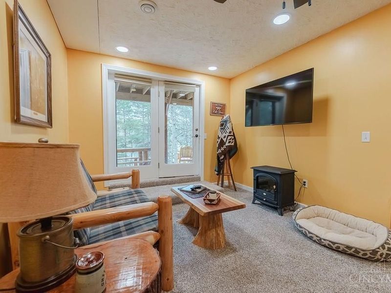 706 Debord Road, Franklin Twp, OH 45601 Photo 43