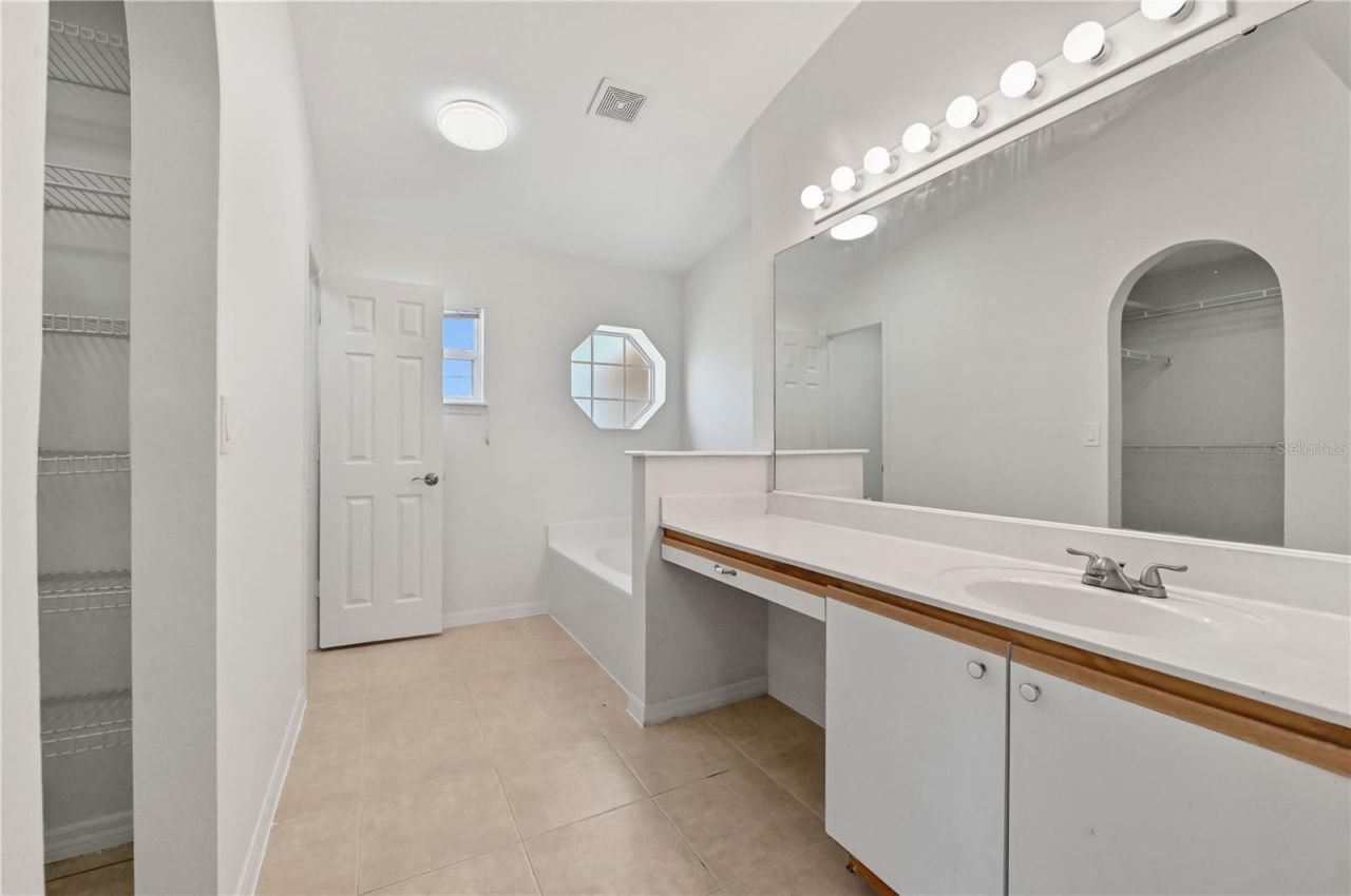 2050 SW Libra Lane, Port Saint Lucie, FL 34984 Photo